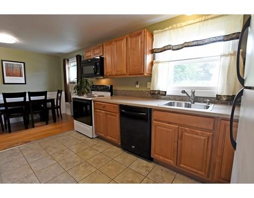16 Gary St, Warwick, RI 02888 photo 5
