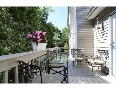 27 Winslow Rd, Needham, MA 02492 photo 2