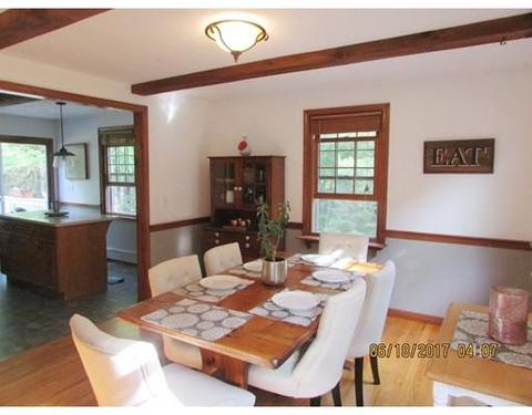 54 South St, Upton, MA 01568 photo 7
