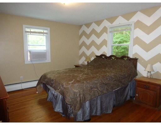 122 Ellendale Cir, Springfield, MA 01128 photo 13