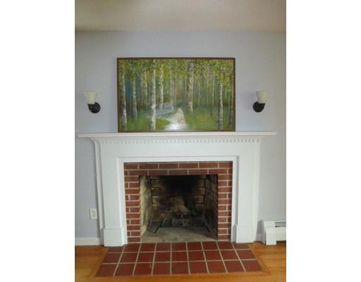 122 Ellendale Cir, Springfield, MA 01128 photo 9