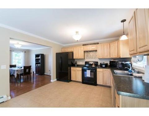 136 Dewey St, Fall River, MA 02720 photo 1