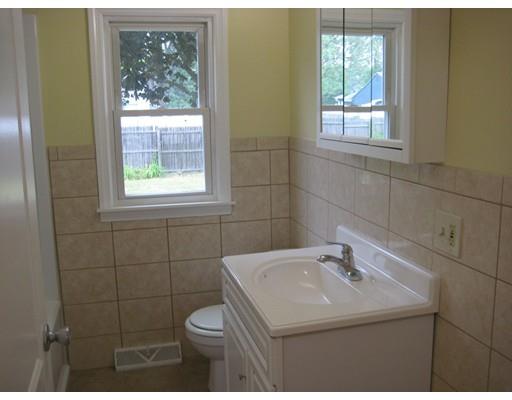28 Canton St, Springfield, MA 01104 photo 13