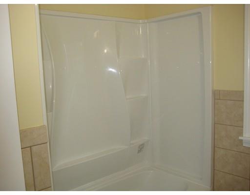 28 Canton St, Springfield, MA 01104 photo 14
