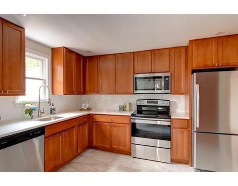 10 Howe St, Framingham, MA 01702 photo 3