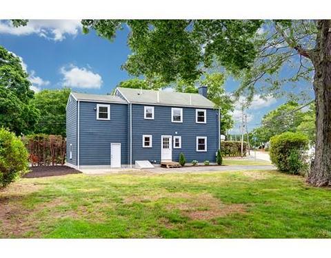 10 Howe St, Framingham, MA 01702 photo 2
