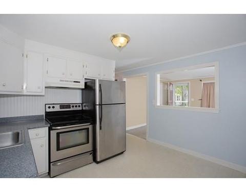 33 Algonquin St, Buzzards Bay, MA 02532 photo 8