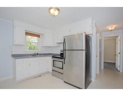 33 Algonquin St, Buzzards Bay, MA 02532 photo 7