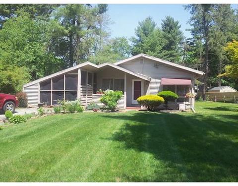22 Lindsay Rd, Springfield, MA 01128 photo 1