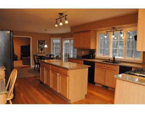 27 Bartlett Rd, Methuen, MA 01844 photo 7