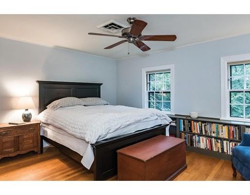 90 Risley Rd, Chestnut Hill, MA 02467 photo 10