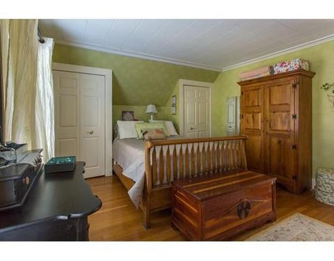 51 Chestnut St, Ware, MA 01082 photo 9