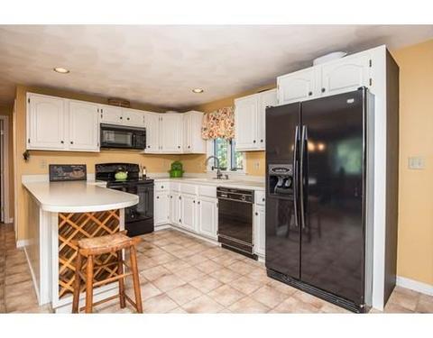 97 Preston St, Danvers, MA 01923 photo 11