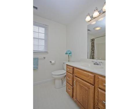 41 Gates Ave, Springfield, MA 01118 photo 23