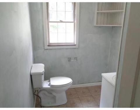 42 Lumae St, Springfield, MA 01119 photo 6