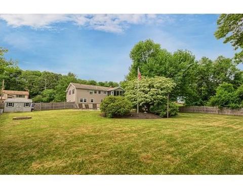 8 Fox Run Rd, Danvers, MA 01923 photo 4