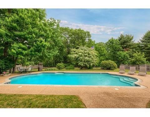 8 Fox Run Rd, Danvers, MA 01923 photo 22