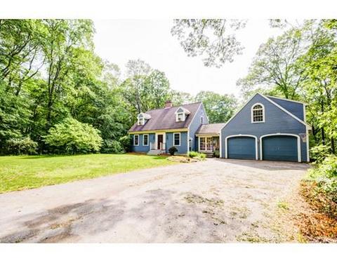 32 Lancaster Rd, Berlin, MA 01503 photo 1