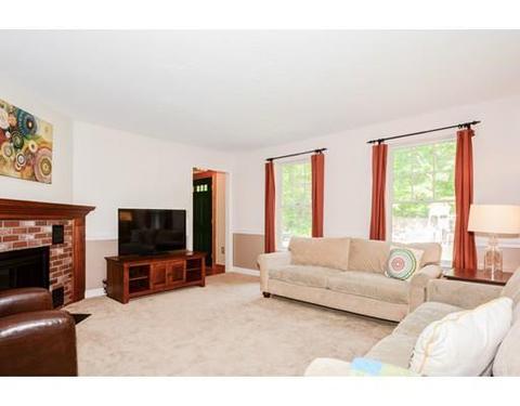 32 Lancaster Rd, Berlin, MA 01503 photo 5