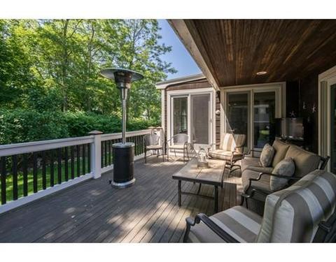 14 Oceanside Dr, Beverly, MA 01915 photo 19