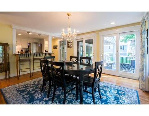14 Oceanside Dr, Beverly, MA 01915 photo 4