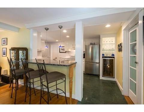 14 Oceanside Dr, Beverly, MA 01915 photo 3