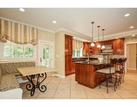 29 Prospect St, Upton, MA 01568 photo 9