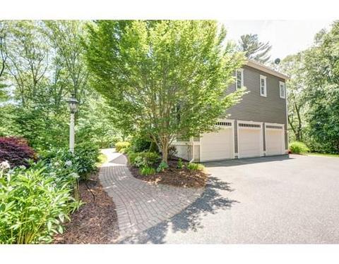 29 Prospect St, Upton, MA 01568 photo 4