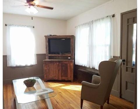35 Middle St, Springfield, MA 01104 photo 9