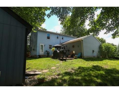 98 Carr St, Springfield, MA 01118 photo 5