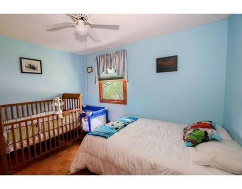 98 Carr St, Springfield, MA 01118 photo 24