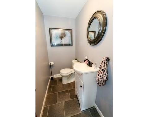 98 Carr St, Springfield, MA 01118 photo 20