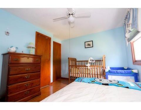 98 Carr St, Springfield, MA 01118 photo 25