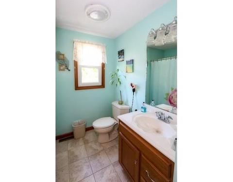 98 Carr St, Springfield, MA 01118 photo 22