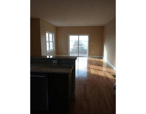 339 Draper St, Fall River, MA 02724 photo 18