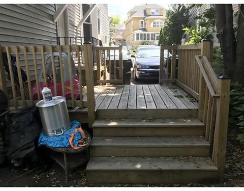 20 Sachem St, Springfield, MA 01108 photo 3