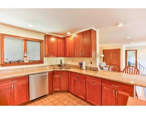 3 Robin Rd, Rye, NH 03870 photo 5