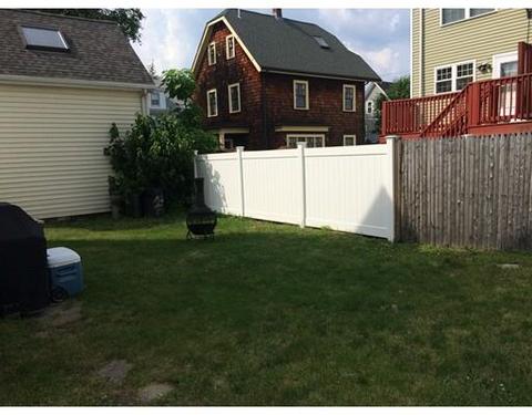 14 Chestnut St, Everett, MA 02149 photo 4