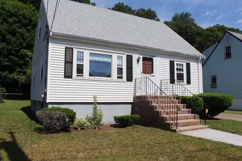19 Windham Rd, Hyde Park, MA 02136 photo 2
