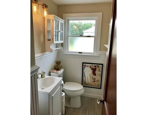 5 W St, Hull, MA 02045 photo 12