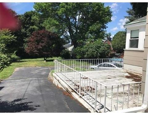 178 Berkeley St, Lawrence, MA 01841 photo 3