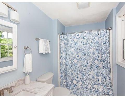 96 Ash St, Danvers, MA 01923 photo 17