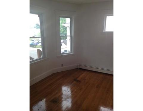 122 Elm St, Everett, MA 02149 photo 4