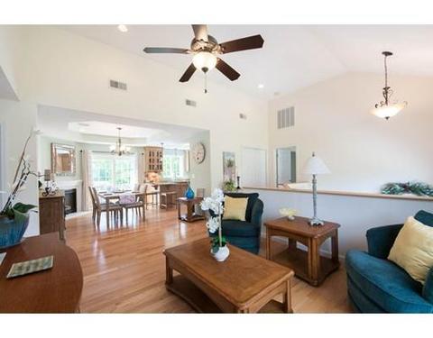 3 Devol Ave, Westport, MA 02790 photo 2