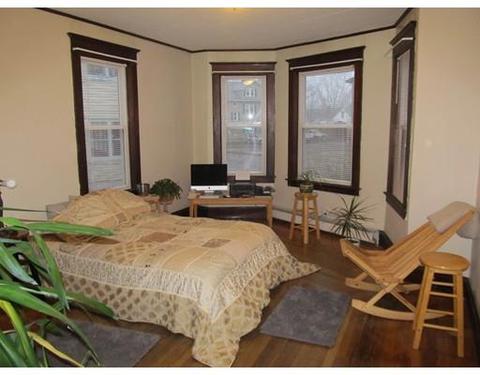 583 Chicopee St, Chicopee, MA 01013 photo 13