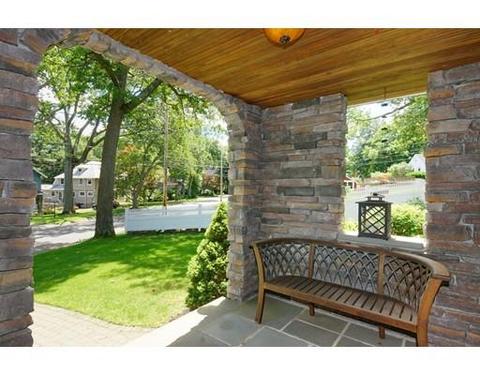 138 Prospect St, Reading, MA 01867 photo 4