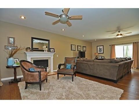 415 Canedy St, Fall River, MA 02720 photo 12