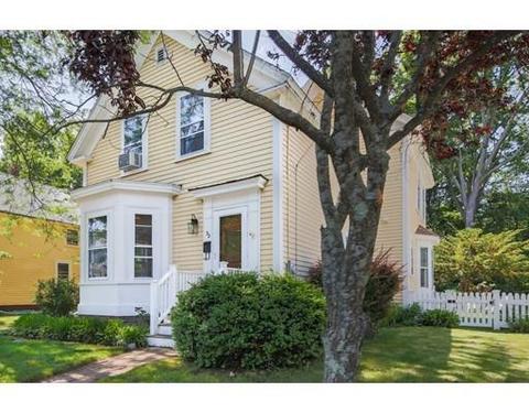 32 Concord St, Maynard, MA 01754 photo 2