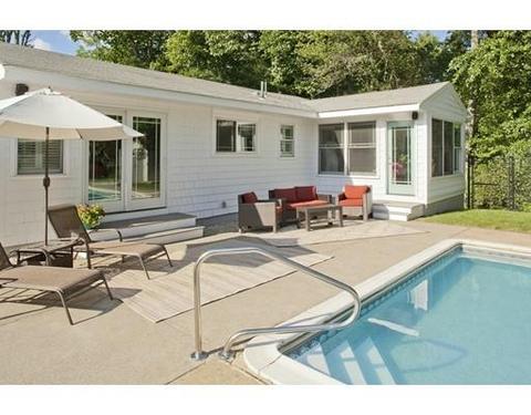 126 Gardner St, Hingham, MA 02043 photo 15