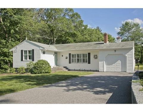 126 Gardner St, Hingham, MA 02043 photo 1